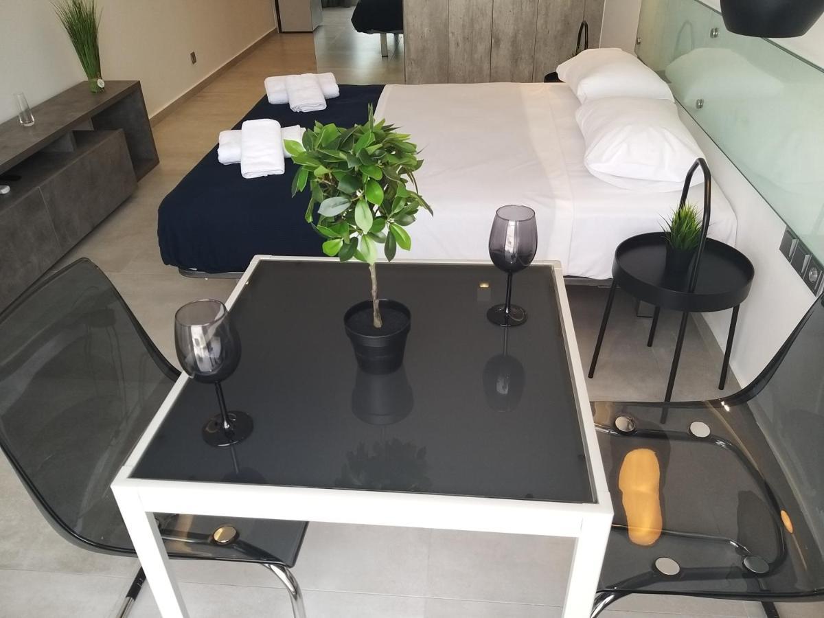 Amazing Apartments @ Aiolou Str. Atenas Exterior foto
